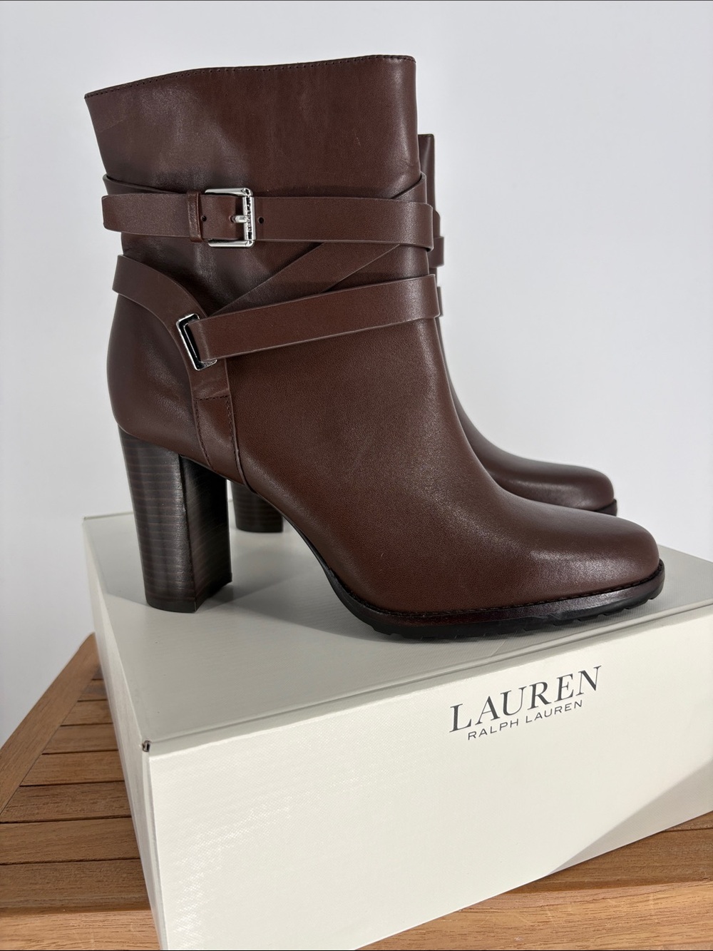 New Lauren Ralph Lauren Brown Leather Ankle Boots size 9.5 Retail $225 - Picture 2 of 7